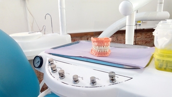 Оферти за Dental Implants 22